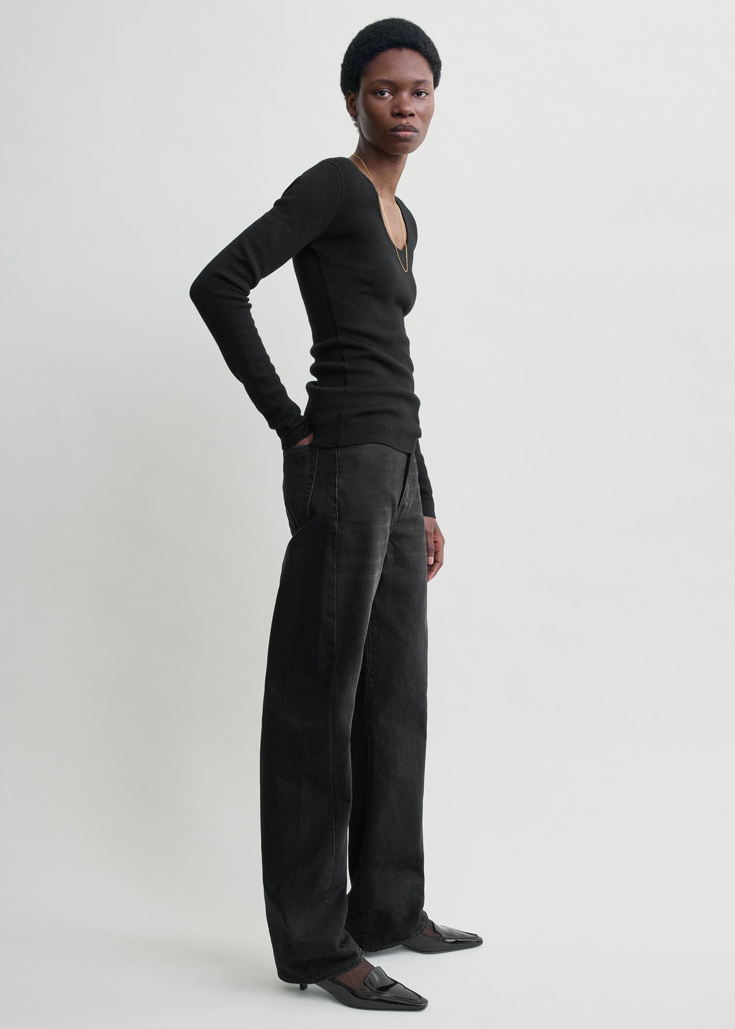 Merino knit top black
